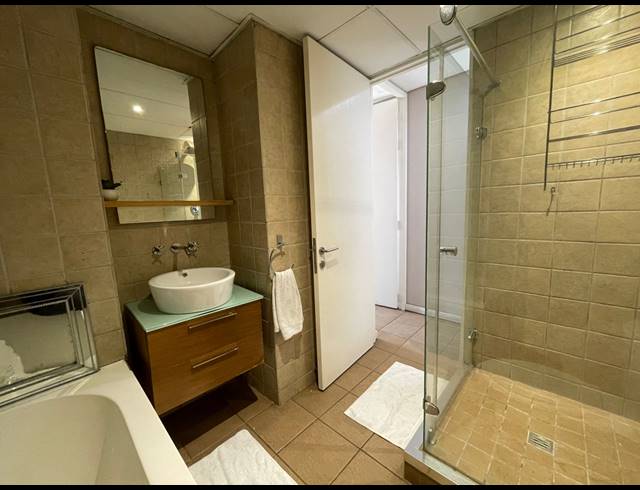 2 BEDROOM APARTMENT FOR SALE IN POINT WATERFRONT